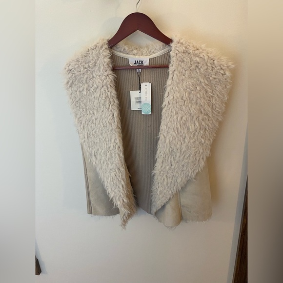Jack by BB Dakota Jackets & Blazers - NWT Faux Suede/Faux Fur/Sweater Vest Jack by BB Dakota